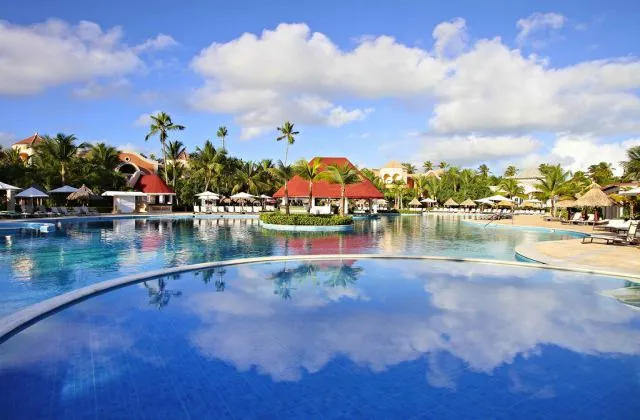 All Inclusive Luxury Bahia Principe Ambar pool